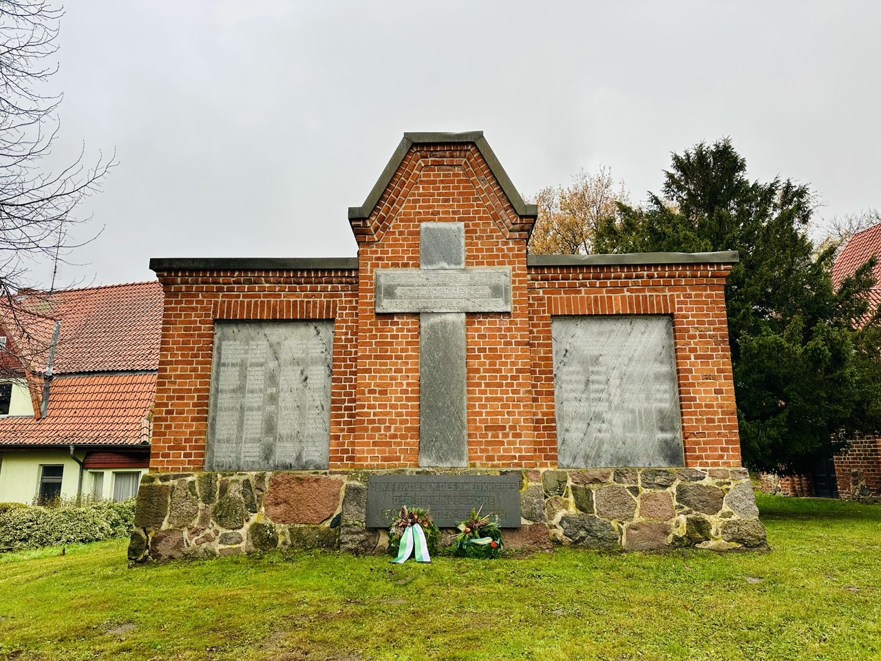 Kranzniederlegung in Schmölau, Bonese und Dähre